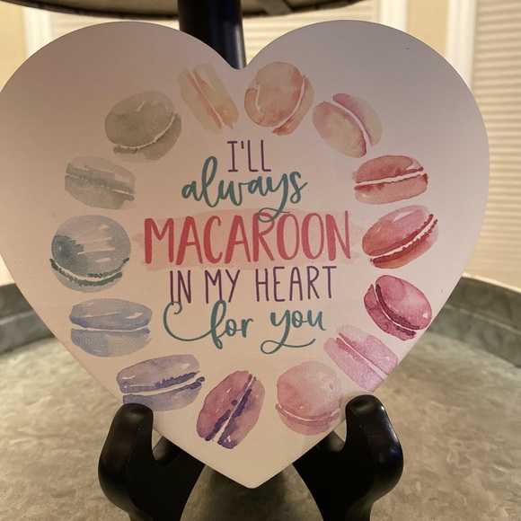 Valentine’s Day Macaroon Heart Sign, “I’ll Always Macaroon In My Heart For You” - Picture 5 of 15